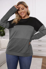 Load image into Gallery viewer, Plus Size Color Block Sweatshirt
