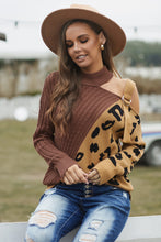 Load image into Gallery viewer, Leopard  Block Turtleneck Sweater
