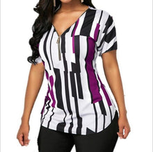 Load image into Gallery viewer, V-neck printed short-sleeved zip top
