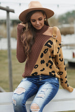 Load image into Gallery viewer, Leopard  Block Turtleneck Sweater
